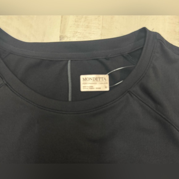 Mondetta Women's Seamless Long Sleeve Active Top - Picture 5 of 6